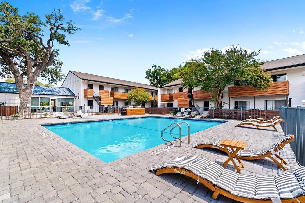 Photo of Outdoor in South Lamar