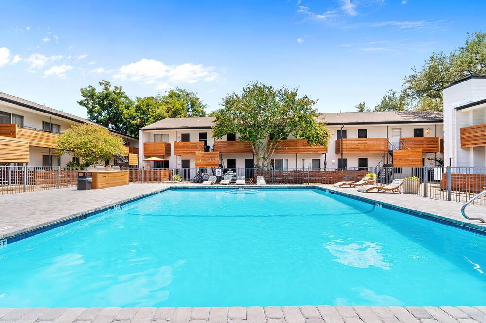 Photo of Outdoor in South Lamar