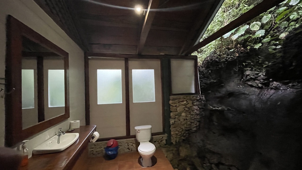 Photo of Bathroom in Puerto Barrios