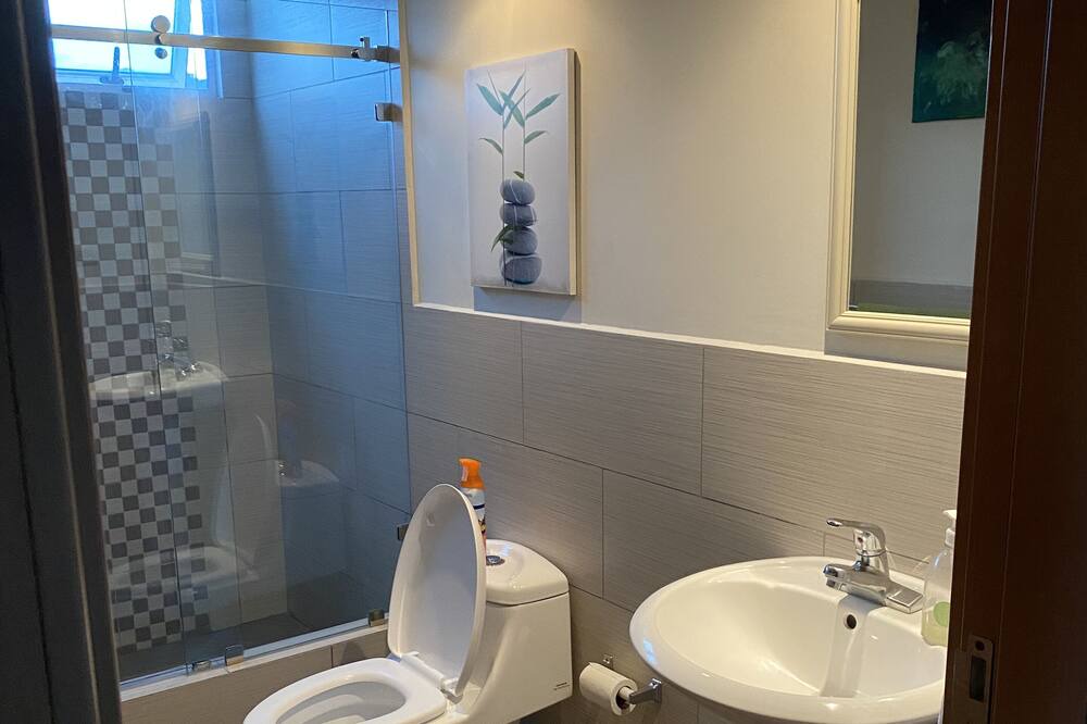 Photo of Bathroom in Zona 14