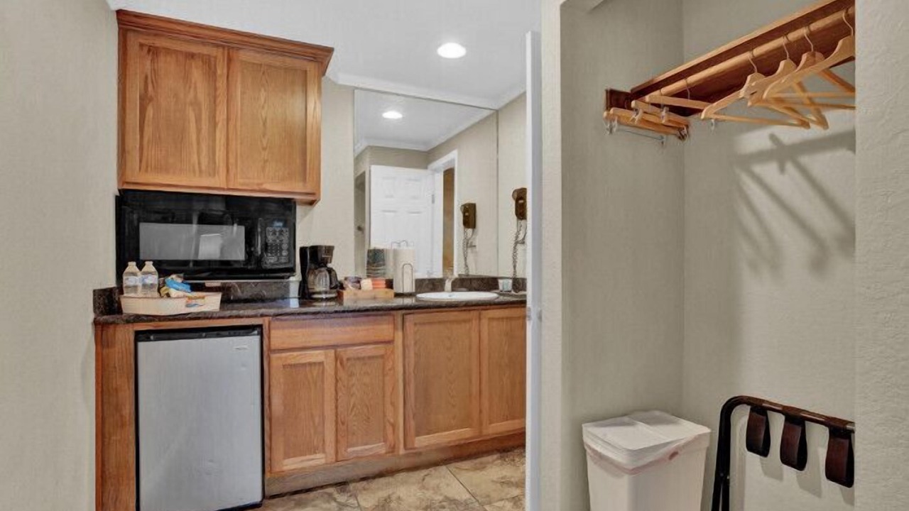 Photo of Kitchen in Canyon Lake