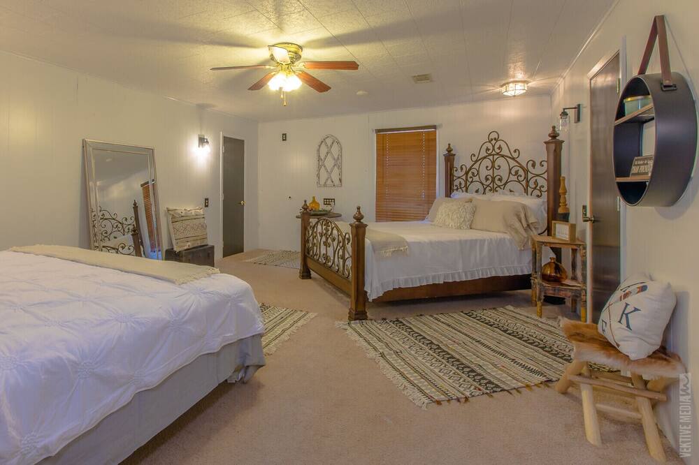 Photo of Bedroom in Brookeland