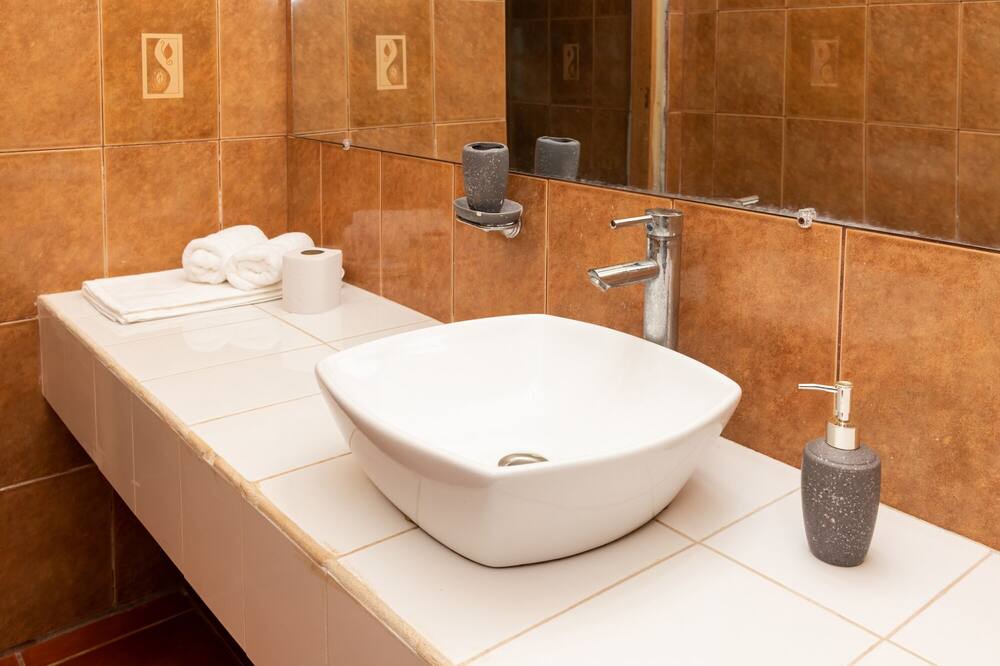Photo of Bathroom in Peten