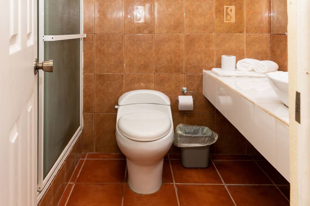 Photo of Bathroom in Peten