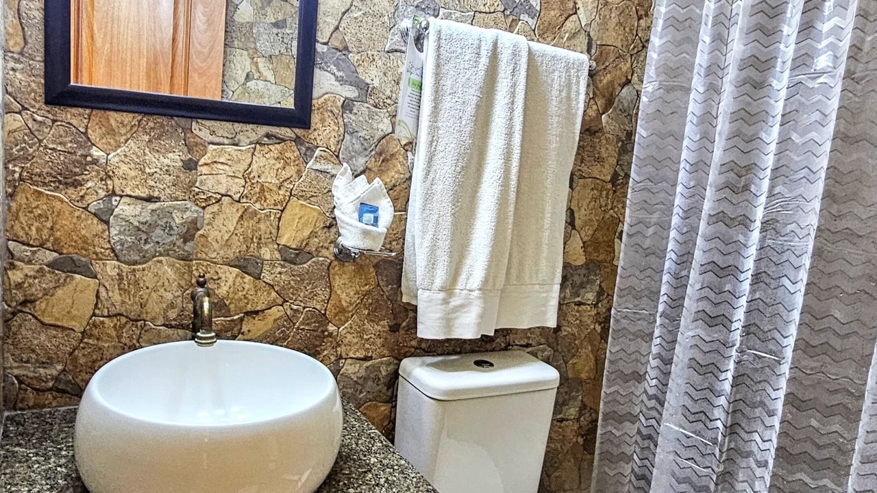 Photo of Bathroom in Zona 10