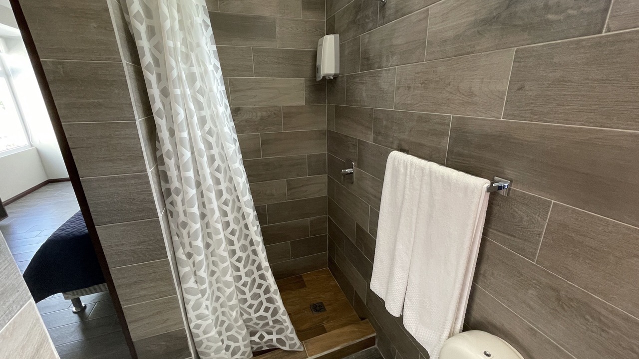 Photo of Bathroom in Zona 10