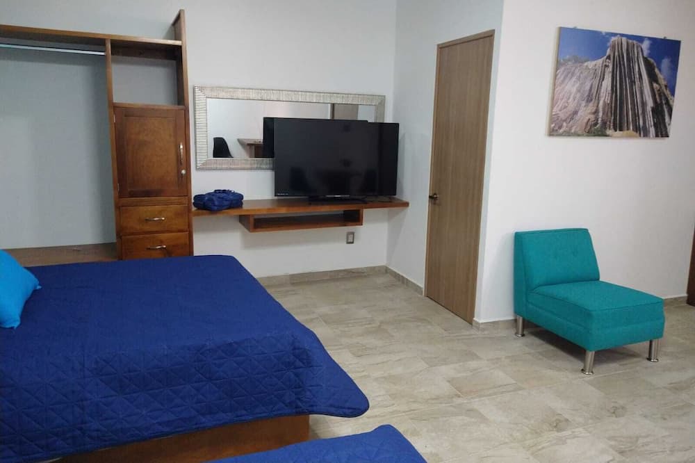 Photo of Bedroom in Santa Maria Coyotepec