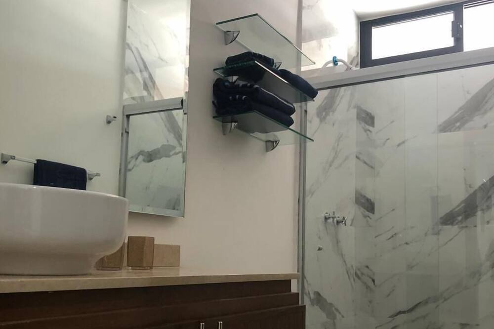 Photo of Bathroom in Ferrocarrilera