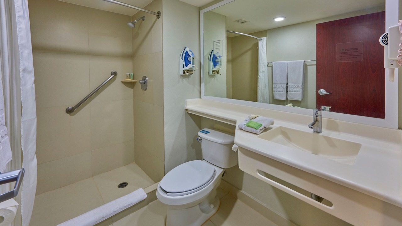 Photo of Bathroom in El Alamo
