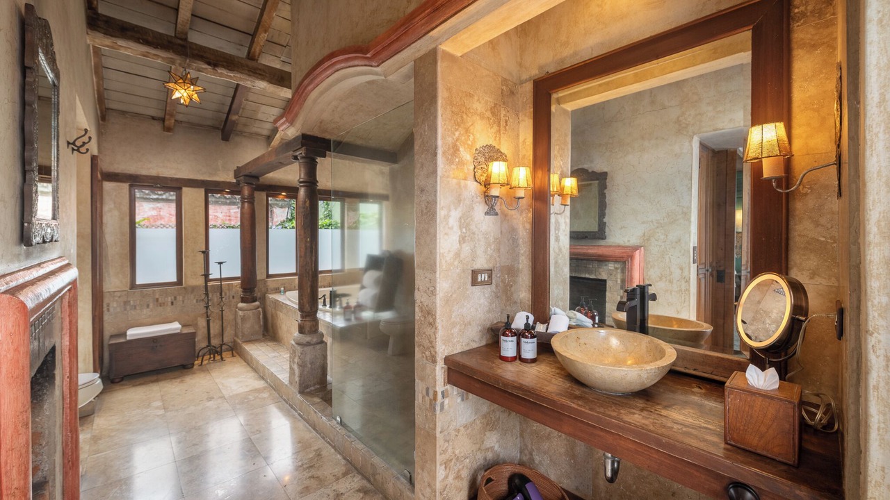 Photo of Bathroom in Antigua Guatemala