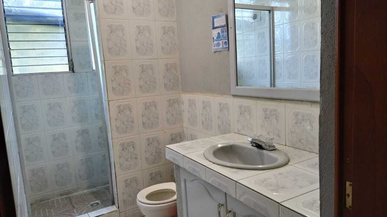 Photo of Bathroom in Quetzaltenango