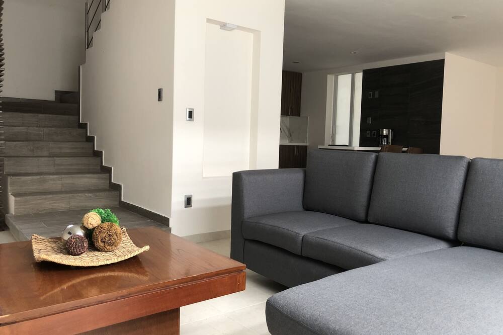 Photo of Livingroom in San Sebastian Tutla