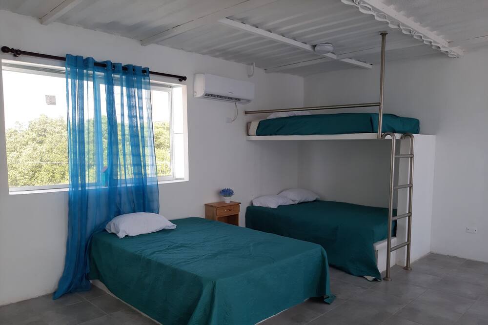Photo of Bedroom in Iztapa