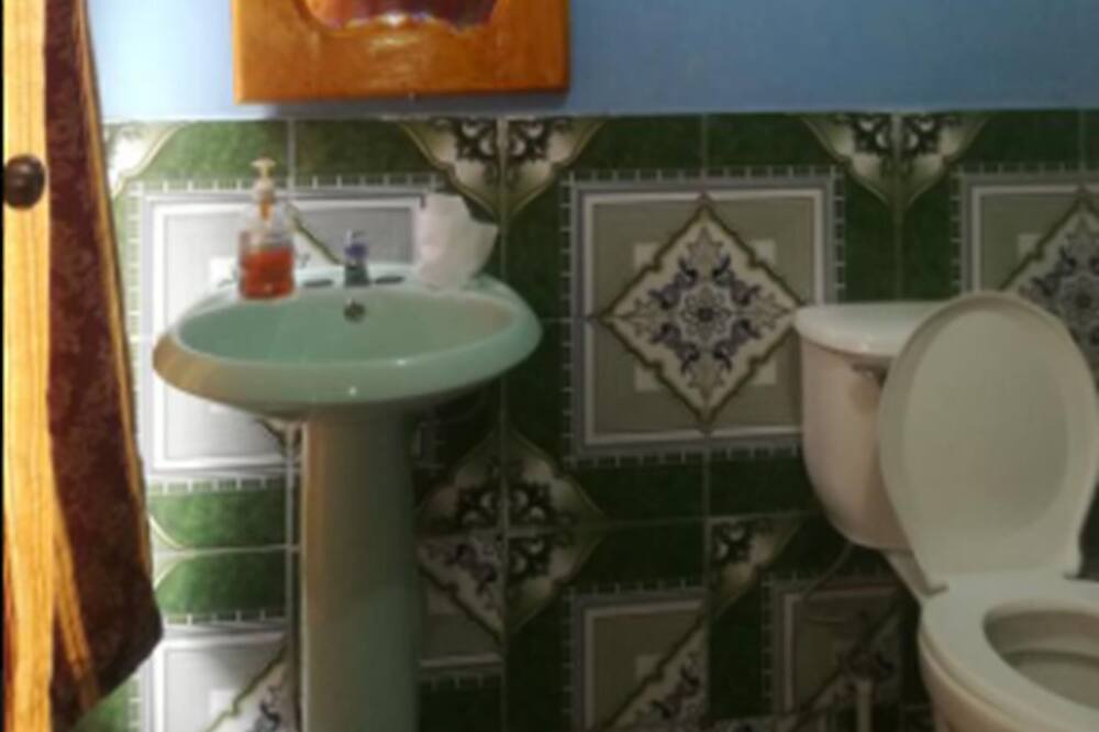 Photo of Bathroom in Zona 9