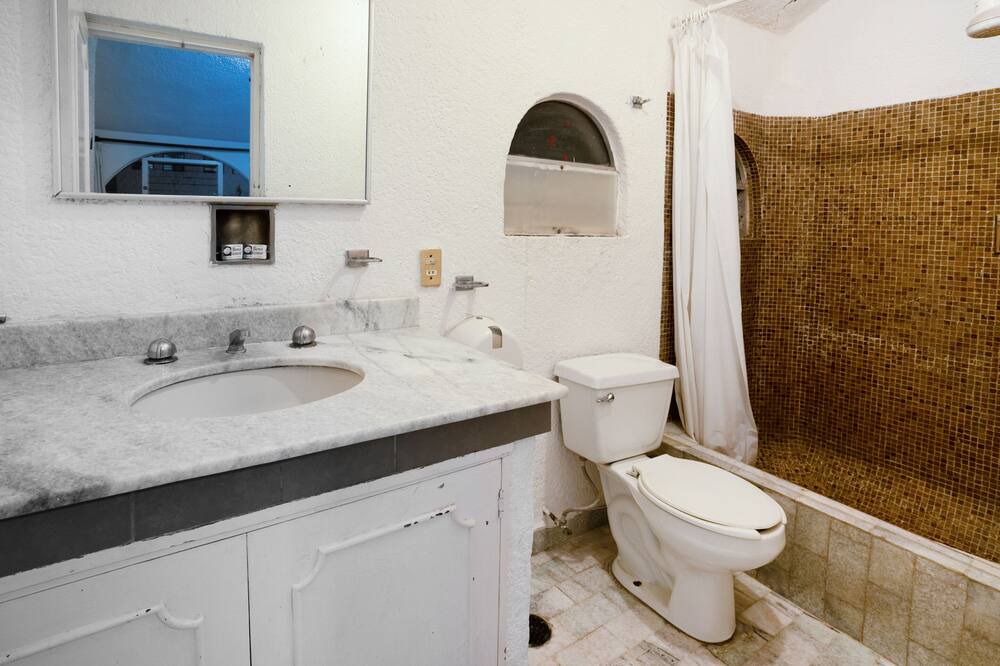 Photo of Bathroom in La Condesa