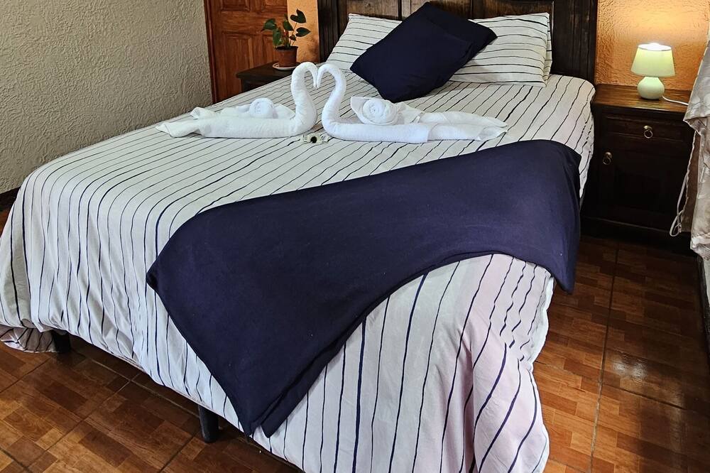 Photo of Bedroom in Tzampetey