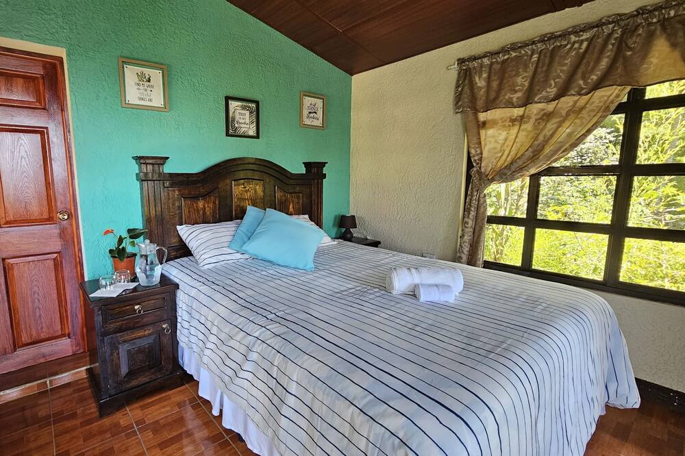 Photo of Bedroom in Tzampetey