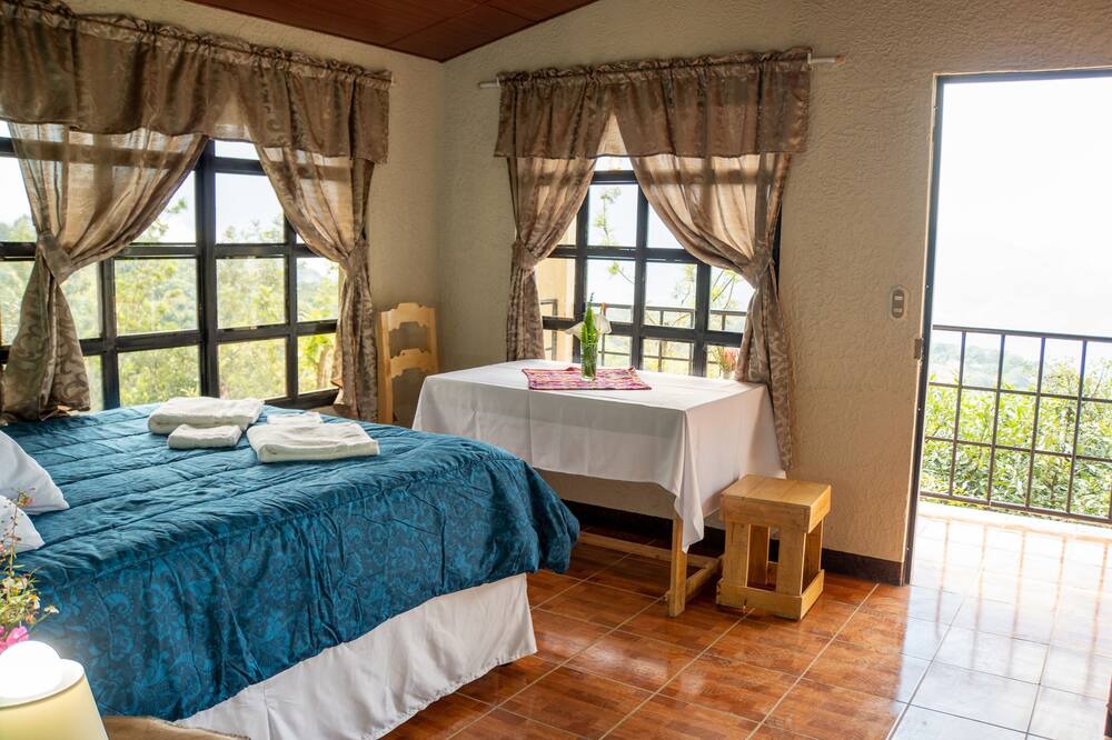 Photo of Bedroom in Tzampetey