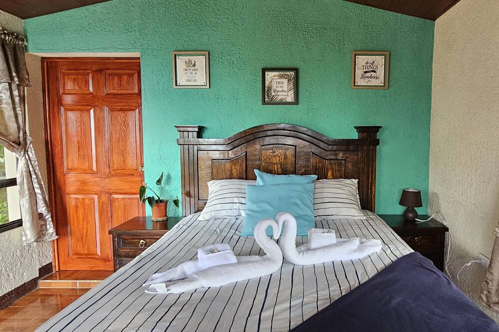 Photo of Bedroom in Tzampetey