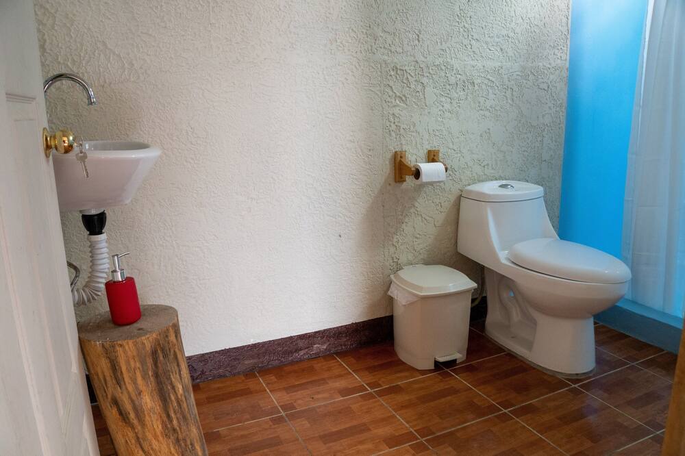 Photo of Bathroom in Tzampetey