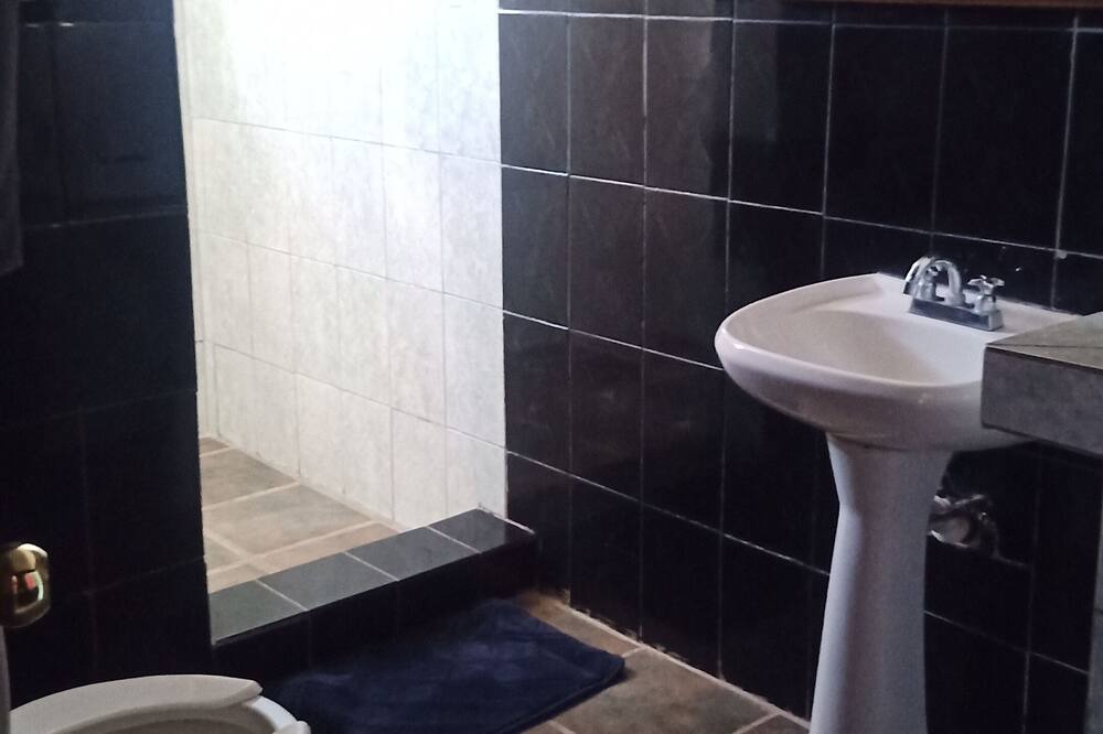 Photo of Bathroom in De La Presa