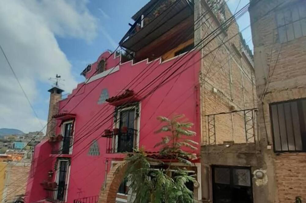 Photo of Outdoor in De La Presa