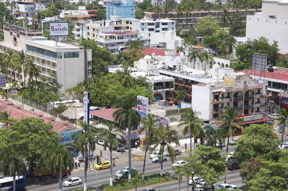 Photo of Outdoor in Costera Acapulco