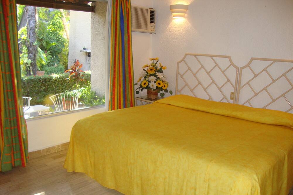 Photo of Bedroom in Costera Acapulco