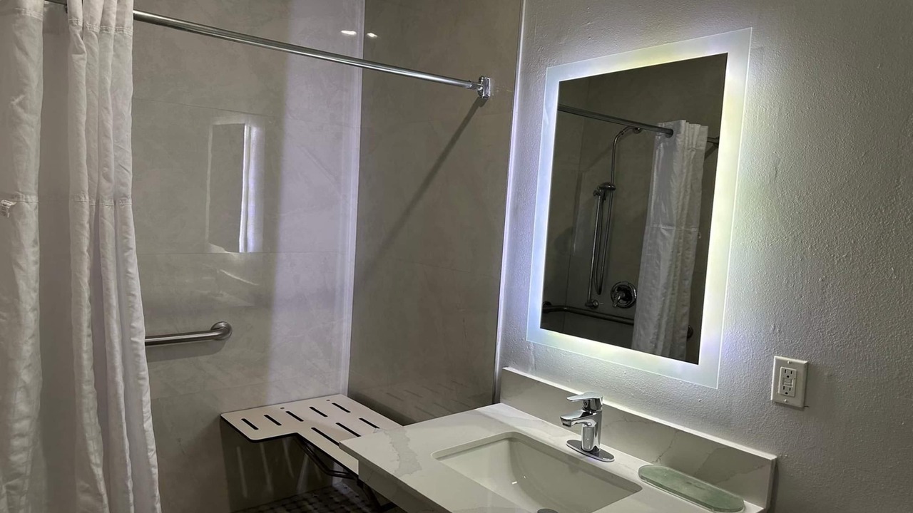 Photo of Bathroom in Alamo