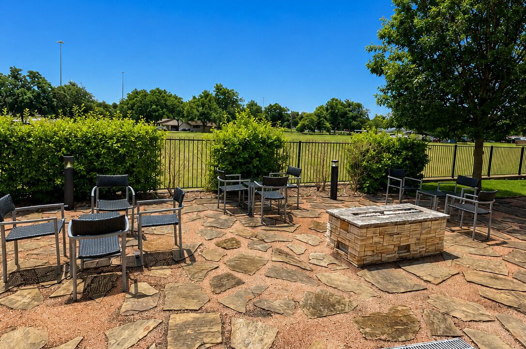 Photo of Outdoor in McNeil