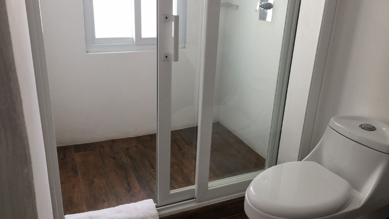 Photo of Bathroom in El Hawaii