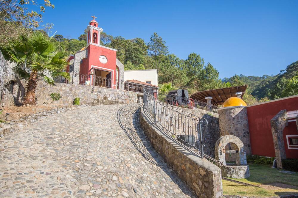 Photo of Outdoor in San Sebastian del Oeste