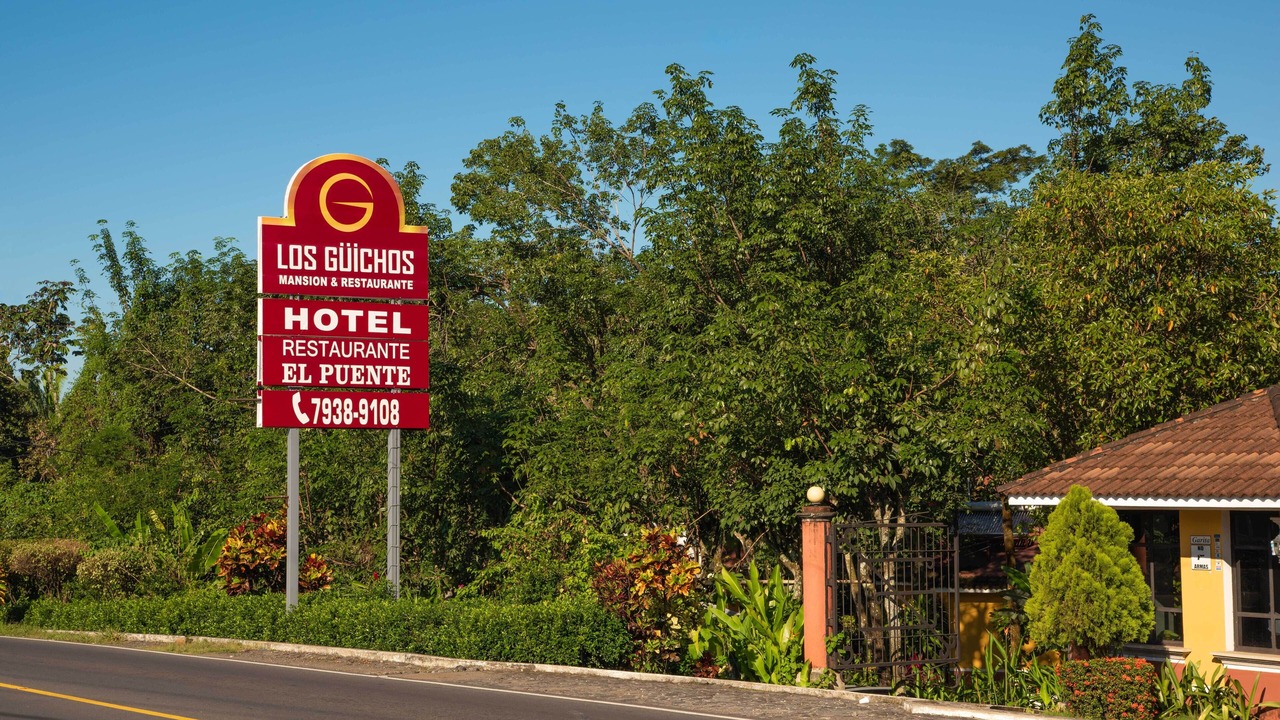 Photo of Buildings in Santa Cruz Mulua