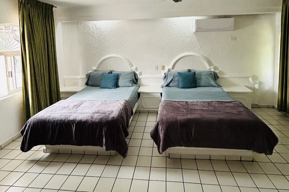 Photo of Bedroom in Club Santiago