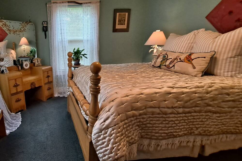 Photo of Bedroom in Fredericksburg