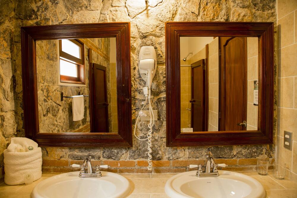 Photo of Bathroom in Coban