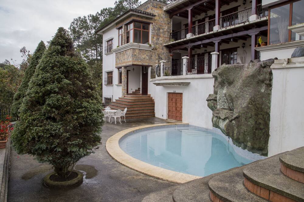 Photo of Outdoor in Coban