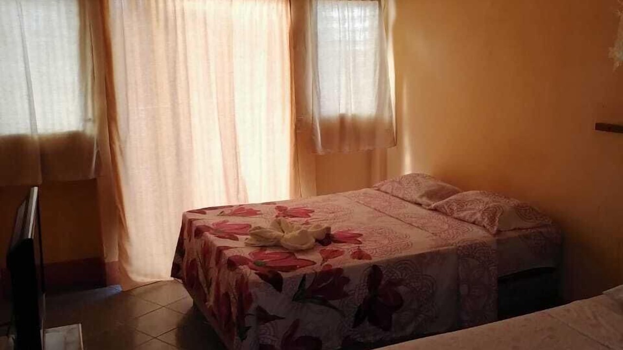 Photo of Bedroom in Flores