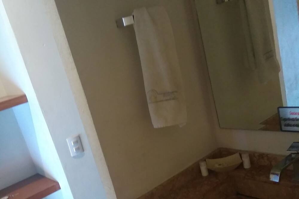 Photo of Bathroom in Huipulco