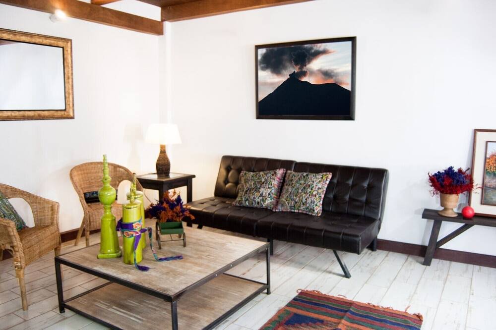 Photo of Livingroom in Santa Ana