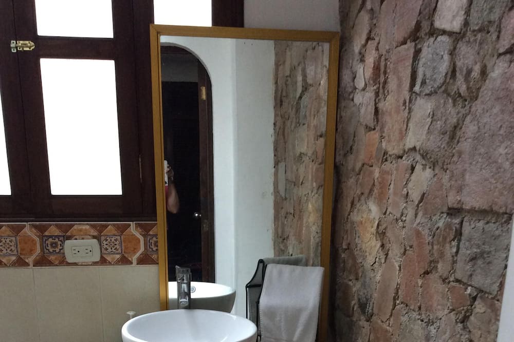 Photo of Bathroom in Antigua Guatemala