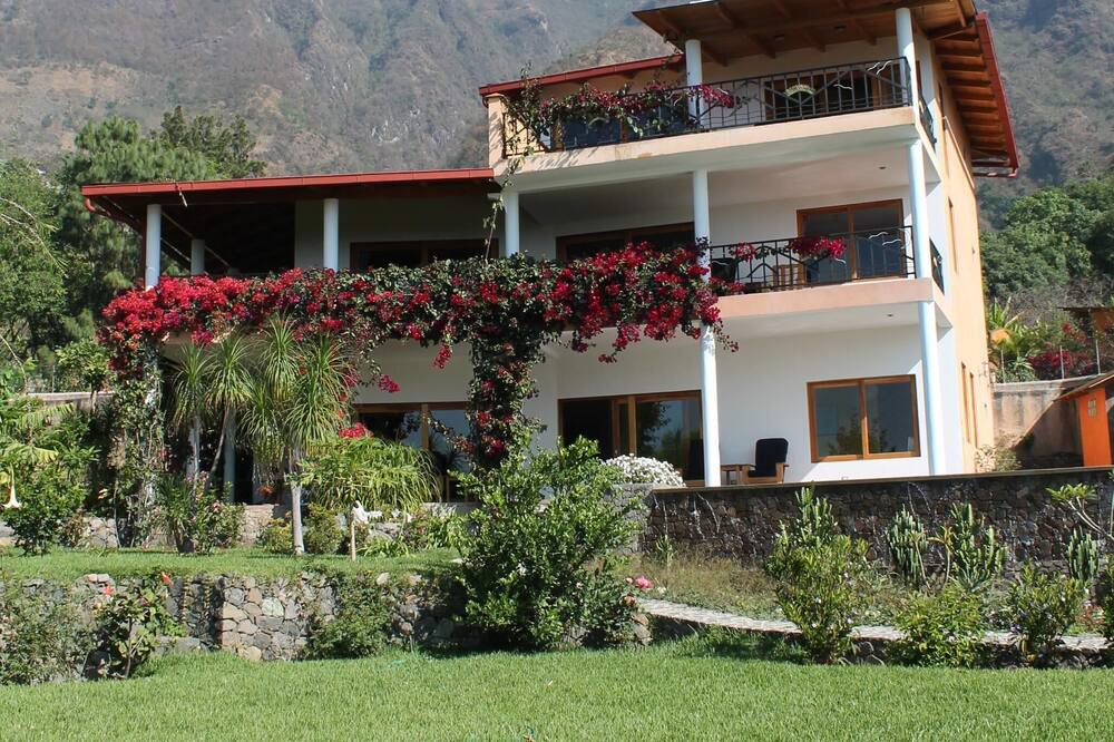 Photo of Outdoor in Santa Cruz La Laguna