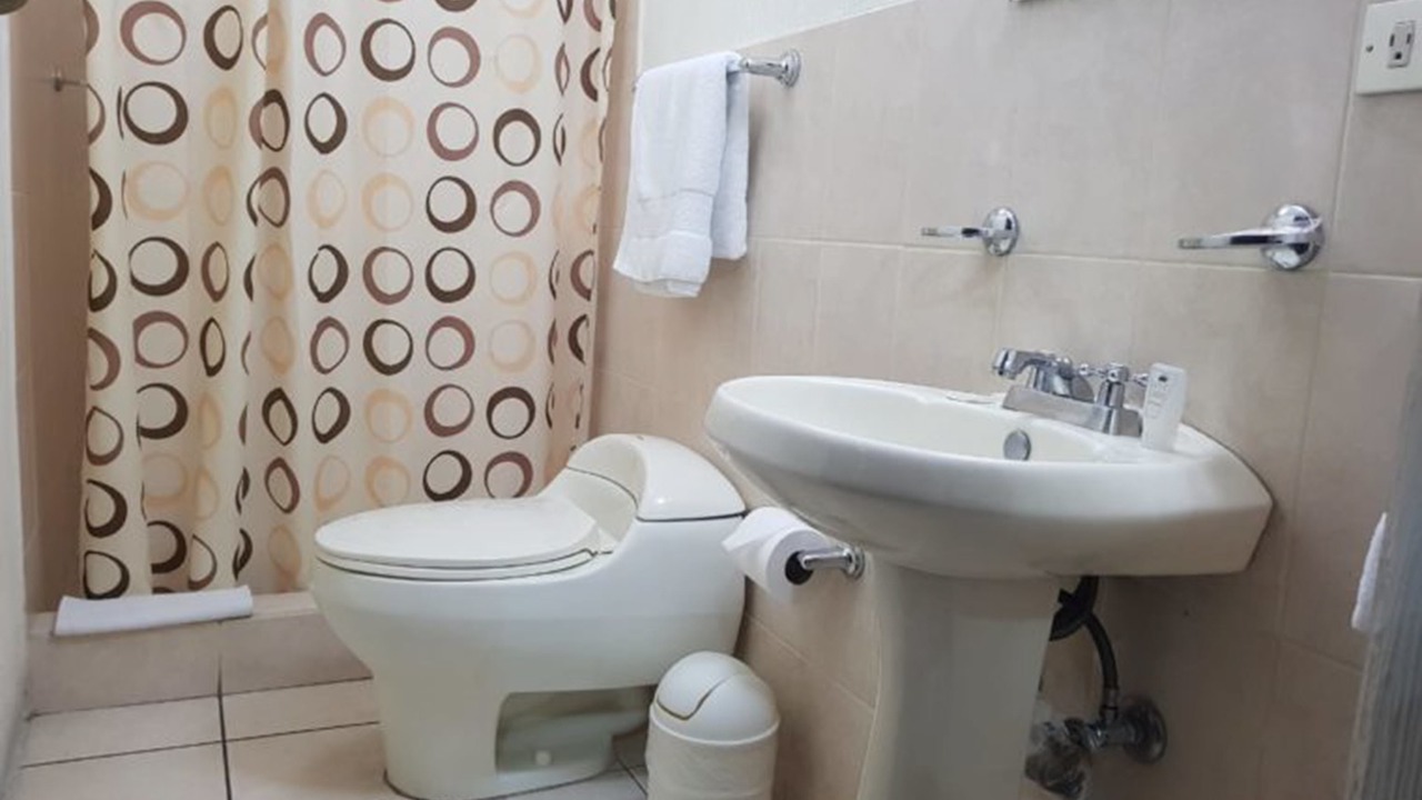 Photo of Bathroom in Zona 10