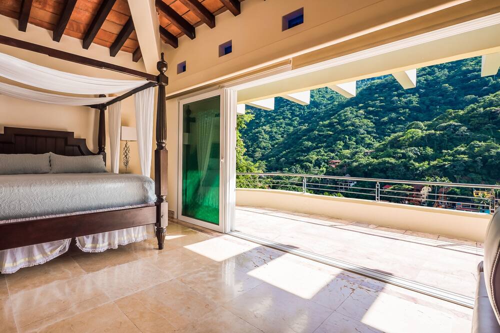Photo of Bedroom in Boca de Tomatlan