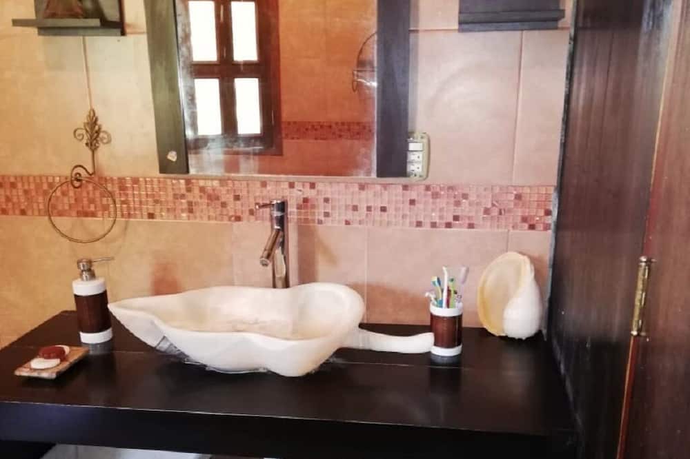 Photo of Bathroom in Santa Cruz Xoxocotlan