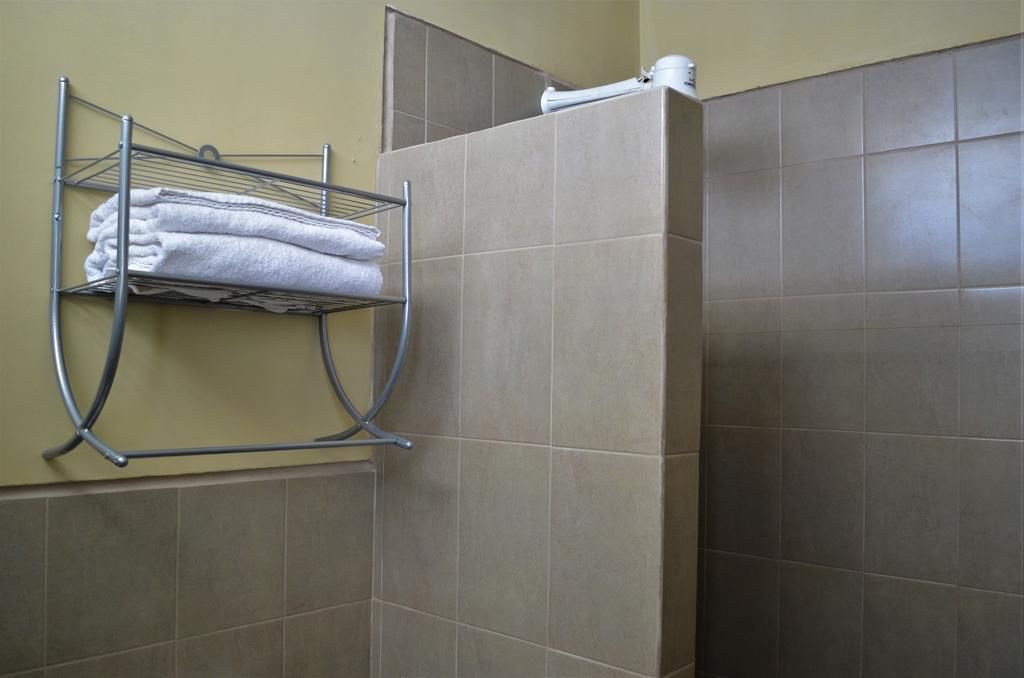 Photo of Bathroom in Zona 10