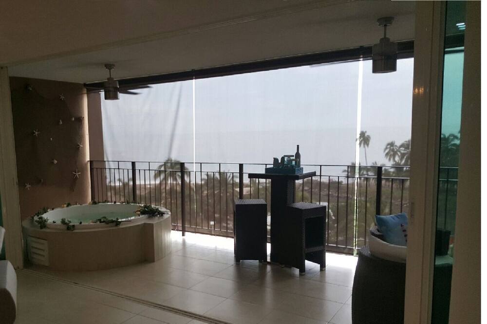 Photo of Livingroom in North Hotel Zone