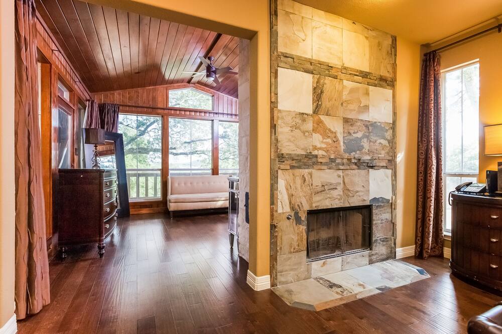 Photo of Bedroom in Cross Mountain