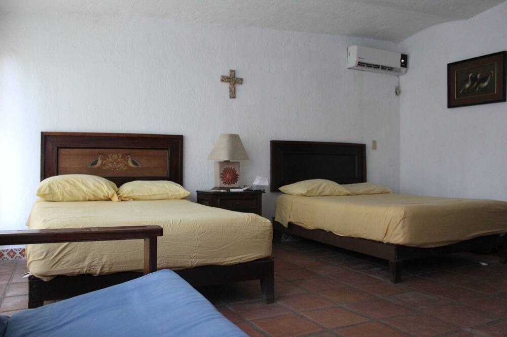 Photo of Bedroom in Club Santiago