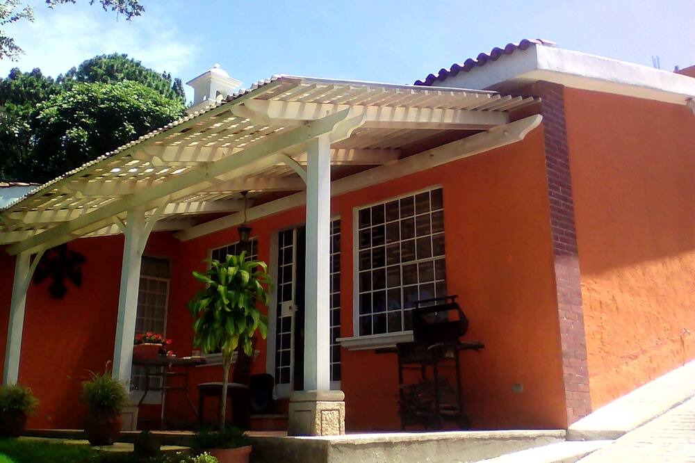 Photo of Outdoor in Santa Lucia Milpas Altas